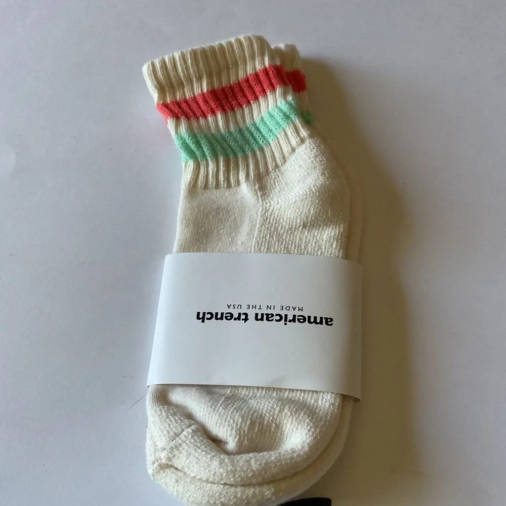AMERICAN TRENCH WOMENS RETRO QUARTER CREW SOCKS MINT CORAL STRIPE OS NWT